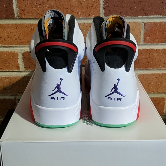 Air Jordan 6 Retro Hare - Picture 4 of 6